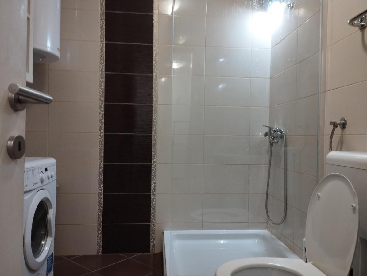 Max Appartement Banja Luka Buitenkant foto